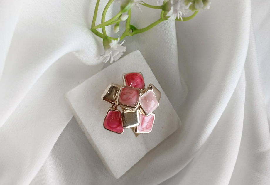 RNG-5513  The Rose Mosaic Statement Ring