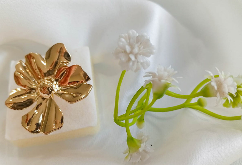 RNG-5538 The Gilded Flora Statement Ring