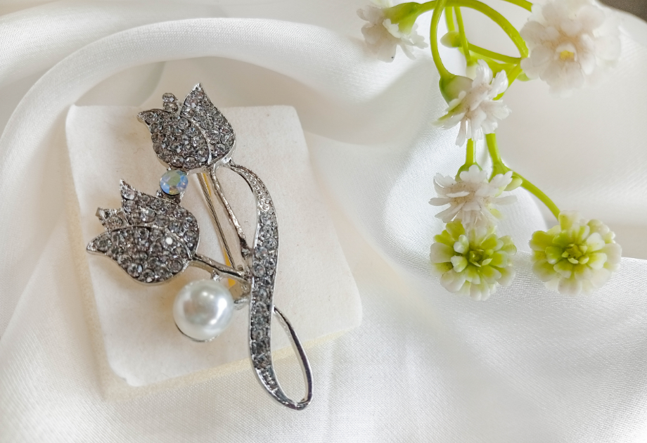 BRH-3304 The Luminous Tulip Garden Brooch