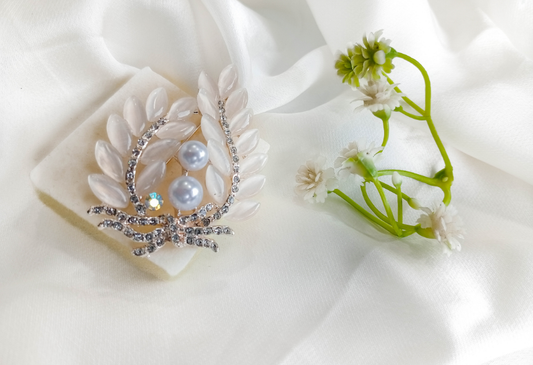 BRH-3306 The Moonlight Laurel Statement Brooch