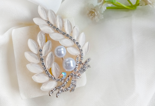 BRH-3306 The Moonlight Laurel Statement Brooch