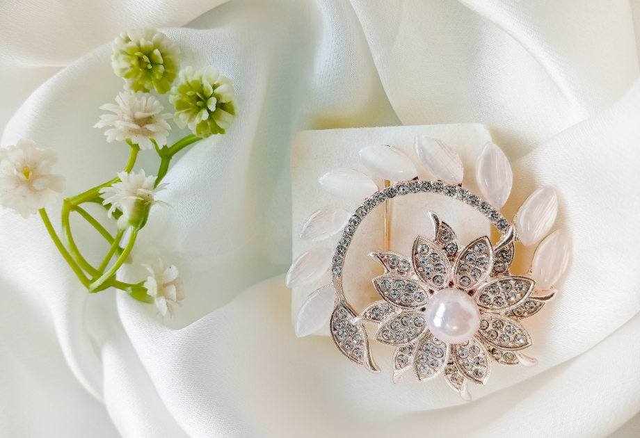 BRH-3308 The Celestial Lotus Wreath Brooch