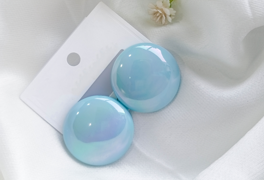 ERS-4402 The Aurora Iridescent Dome Studs